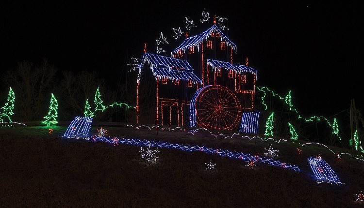 Winterfest Holiday Light Displays - Old Mill