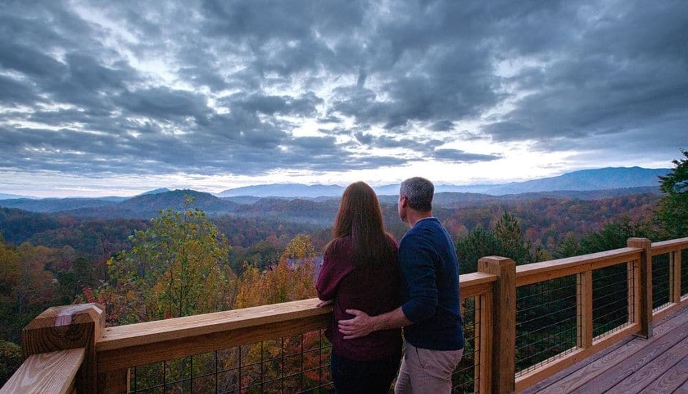 Plan the Perfect Fall Couple’s Getaway in Pigeon Forge