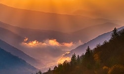 Plan Your Pigeon Forge Vacation - Trip Ideas, Videos, Tips and More