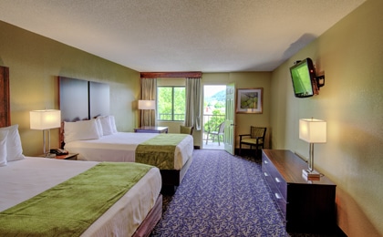 Double Queen Room at Best Western Plaza Inn in Pigeon Forge TN
