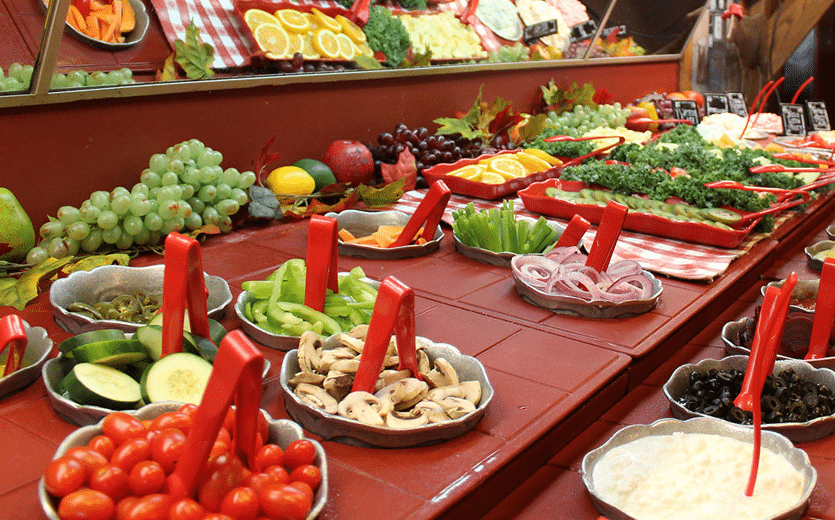 Bennetts BBQ - salad bar