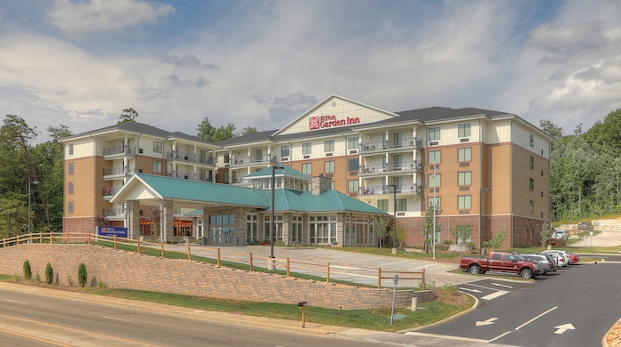 Stay At The Hilton Garden Inn Pigeon Forge Tn
