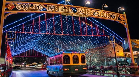 driving tour of lights pigeon forge tn