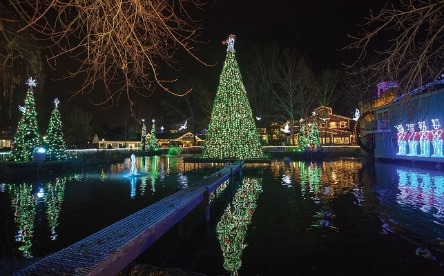 Dollywood's Smoky Mountain Christmas - Pigeon Forge, TN