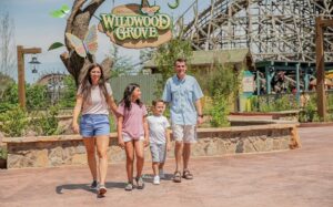 a family walking through Dollywood in Pigeon Forge