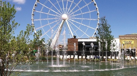 Fountain and Wheel at The Island in Pigeon Forge