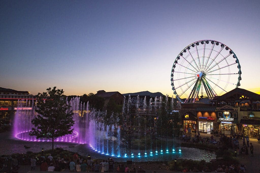 fountains at the island pigeon forge