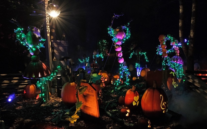 Graveyard at Dollywood's Great Pumpkin LumiNights