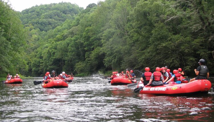 Plan a whitewater rafting adventure in Pigeon Forge