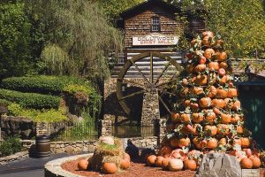 Dollywood Harvest Festival