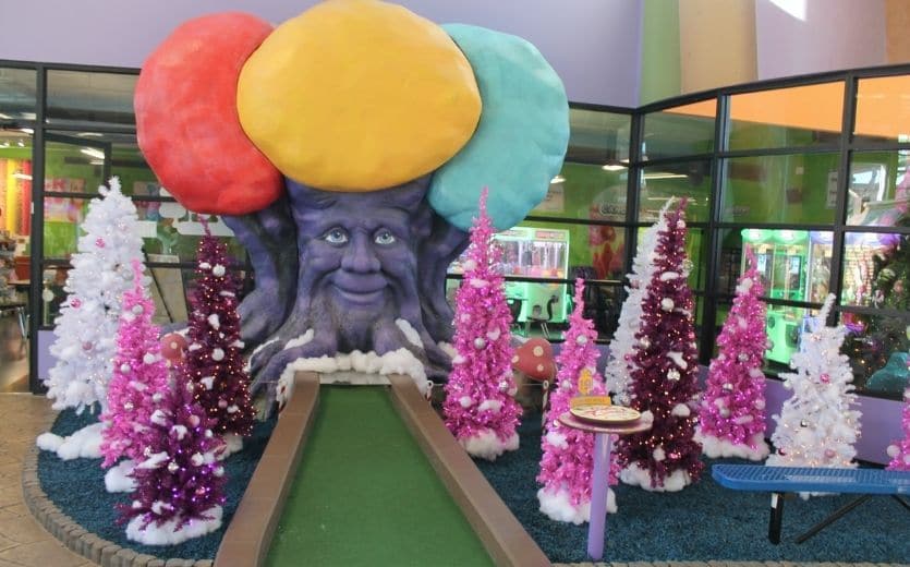 Christmas at Crave Golf mini-golf course