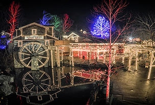 Dollywood's Smoky Mountain Christmas