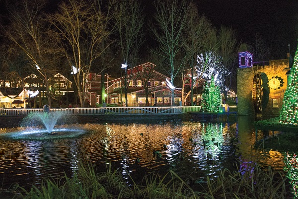 Dollywood's Smoky Mountain Christmas