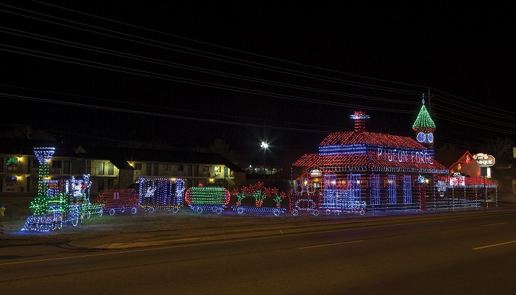 Winterfest - Christmas Train Light Display in Pigeon Forge TN