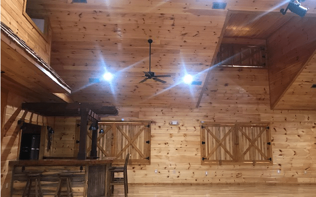 Rock'n Rooster Events Venue - Wood
