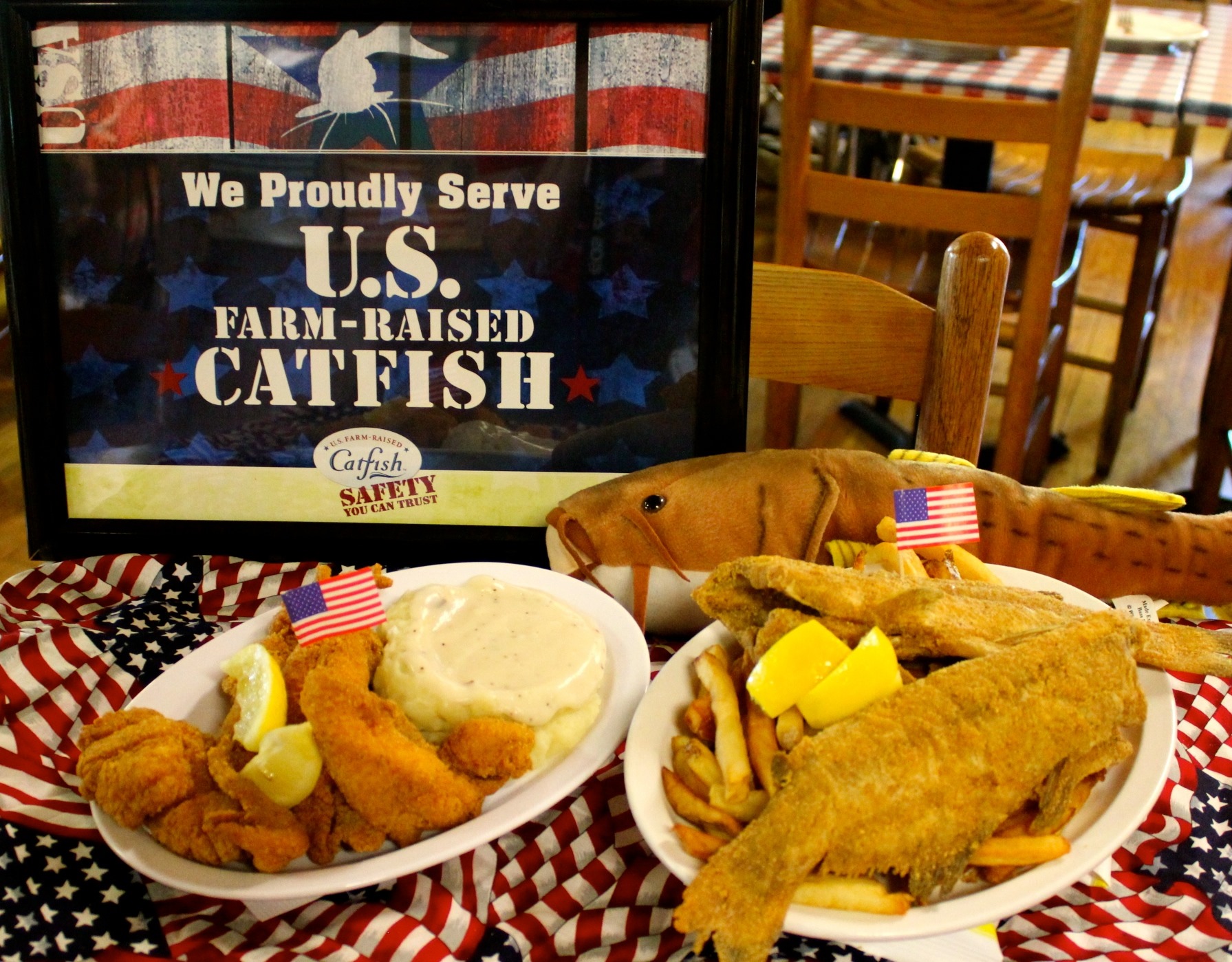 Huck Finn’s Catfish, Chicken, & Steaks