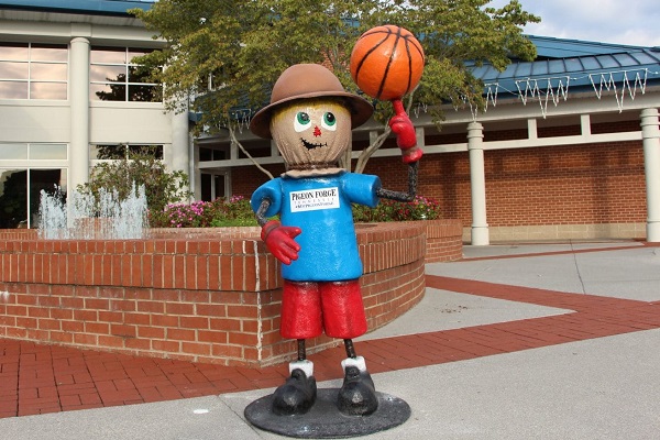 Pigeon Forge Scarecrow Scavenger Hunt