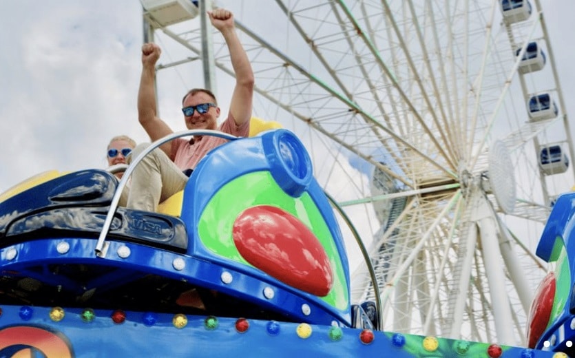 Spinning Parrots Coaster at The Island