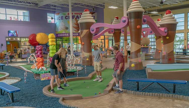  Crave Golf Club - Best Places to Play Mini-Golf in Pigeon Forge