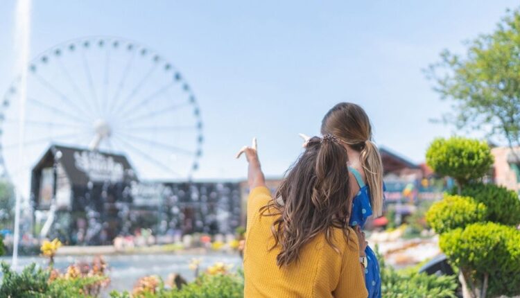 Celebrate Mother’s Day with a getaway to Pigeon Forge