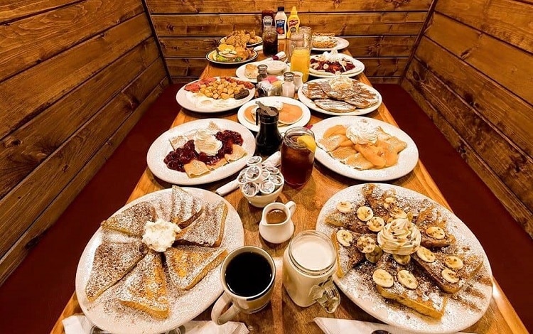 Sawyer’s Farmhouse Breakfast serves a variety of brunch options