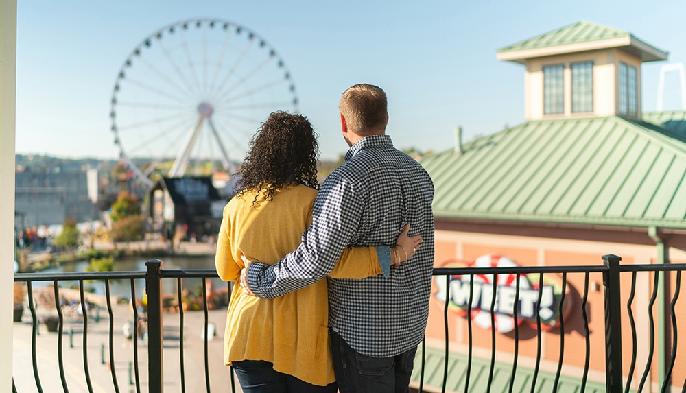 Find the perfect place to stay for a couples getaway in Pigeon Forge