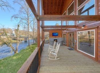 cabins with river views