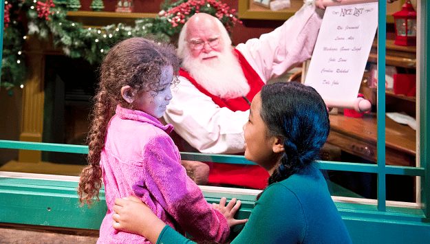 See Santa at Dollywood’s Smoky Mountain Christmas