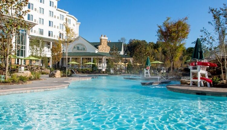 Dollywood’s DreamMore Resort Pool 