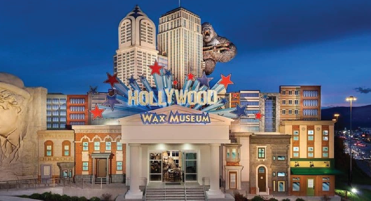 Hollywood Wax Museum - Meet Movie Stars Without the Red Carpet