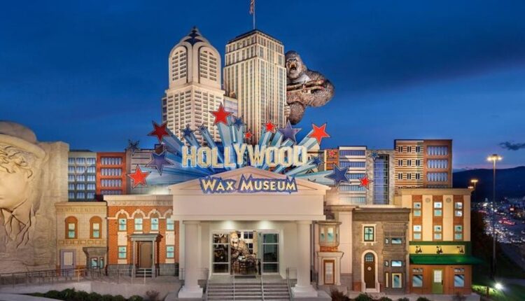 Pose with your favorite celebrities at Hollywood Wax Museum