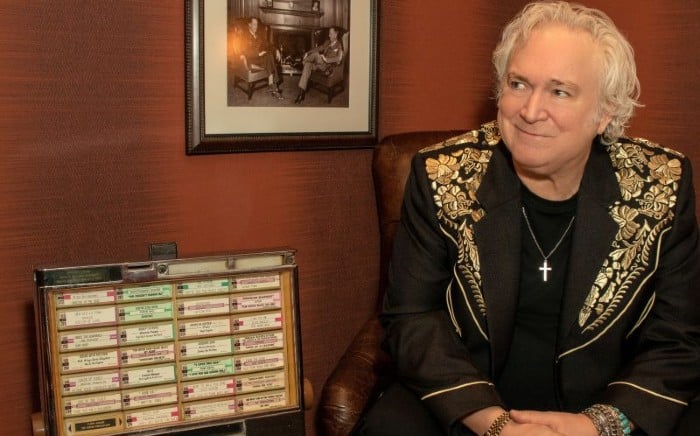 T. Graham Brown in Concert