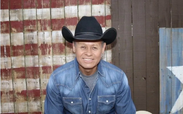 Neal McCoy - Country Tonite Celebrity Concert Series | Pigeon Forge, TN
