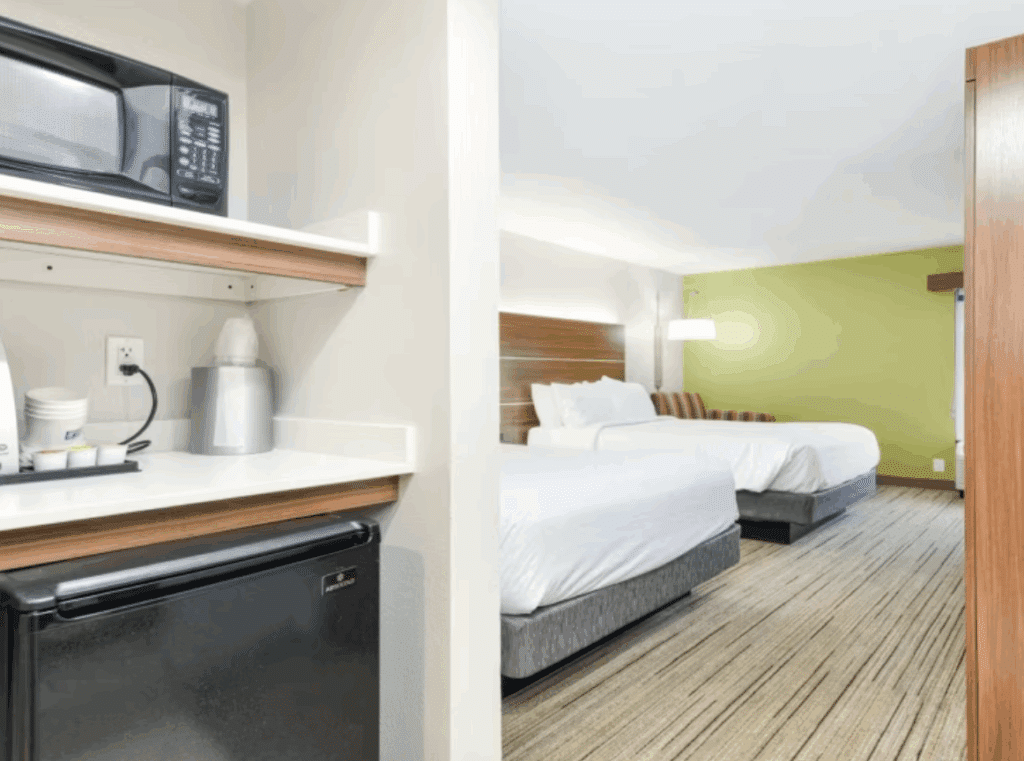 Holiday Inn Express Pigeon Forge Near Dollywood | My Pigeon Forge