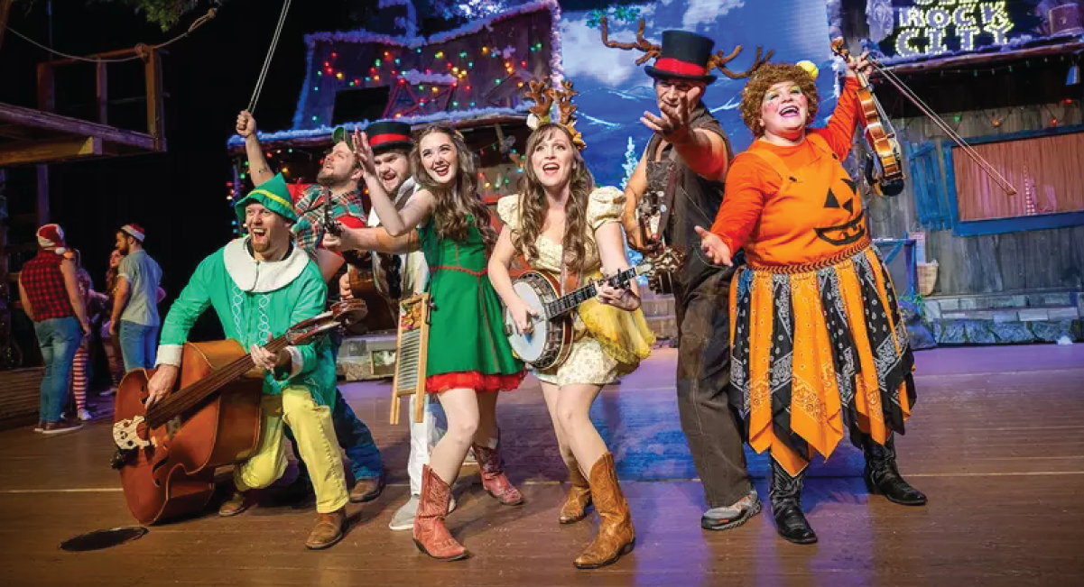 Hatfield & McCoy Dinner Feud in pigeon forge - Holler-Day Hilarity