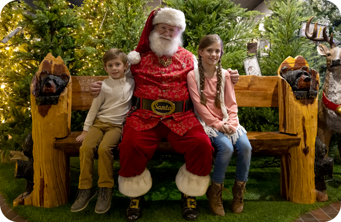 WHERE TO SEE SANTA »