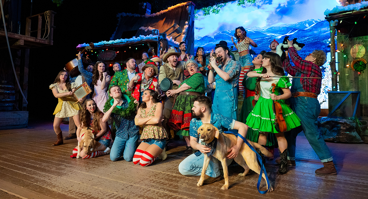 pre-show at Christmas at Hatfield & McCoy Dinner Feud in pigeon forge tn