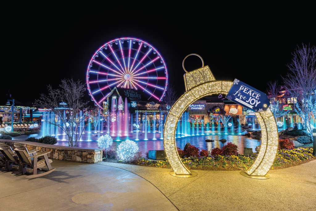 Perfect Spots for Christmas Card Photos in Pigeon Forge