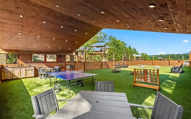 Little Forge Treelodges in Pigeon Forge | Treelodges for up to 4 guests