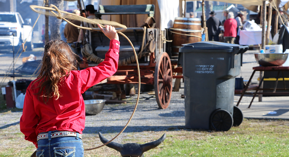 Chuck Wagon Cookoff Activities - Pigeon Forge