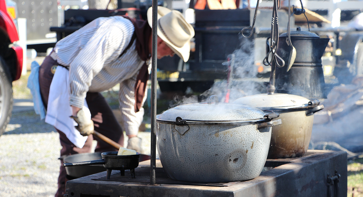 Pigeon Forge Chuck Wagon Cookoff - culinary show