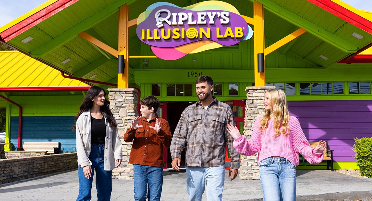 Ripley’s Illusion Lab - indoor attraction in pigeon forge tn