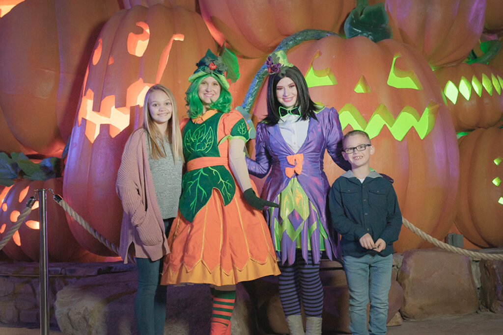 costumes and halloween fun at dollywood