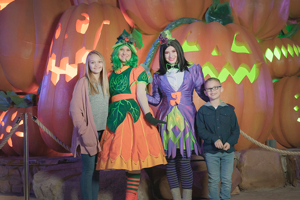 October in Pigeon Forge: Your Guide to Fall Festivals, Foliage, and Halloween Fun costumes and halloween fun at dollywood