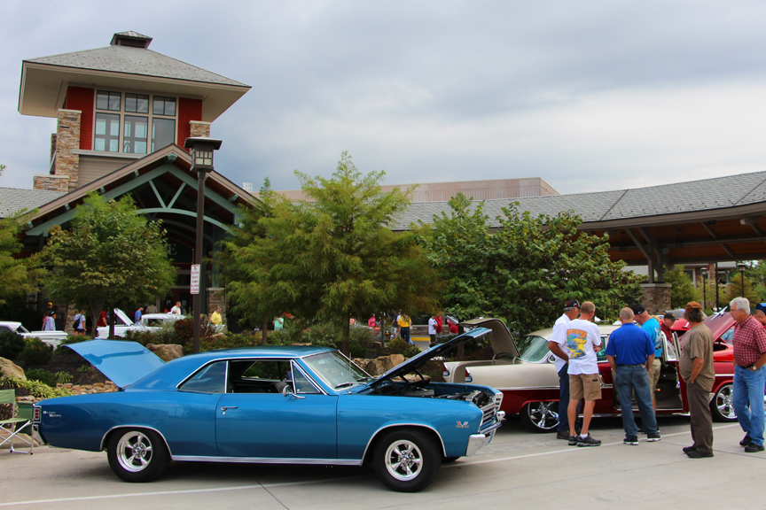 car show in pigeon forge tn
