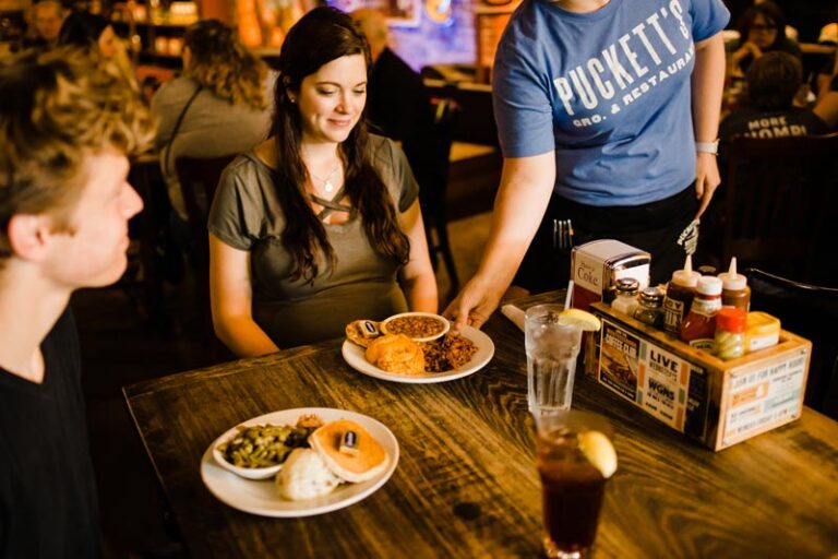 Puckett's Pigeon Comfort Food Restaurant in Pigeon